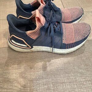 ADIDAS WOMENS PURPLE PEACH ULTRABOOST SNEAKERS SIZE 8